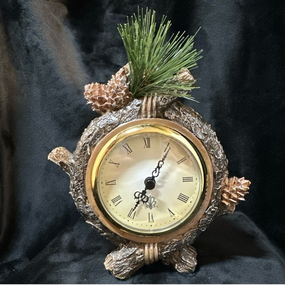 Evergreen 8” Mantle Clock